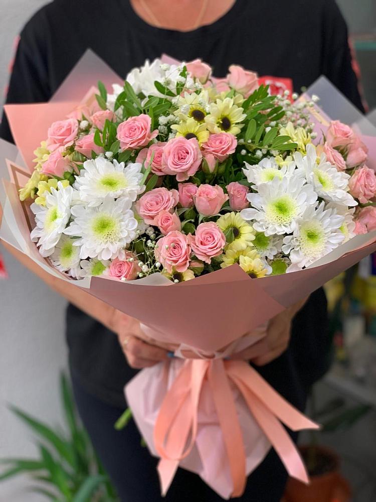 Букет цветов из: Розы и Хризантемы в Пустошу