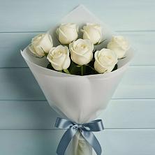 Букет 7 Белых роз Эдлесс Лав в Пустошу