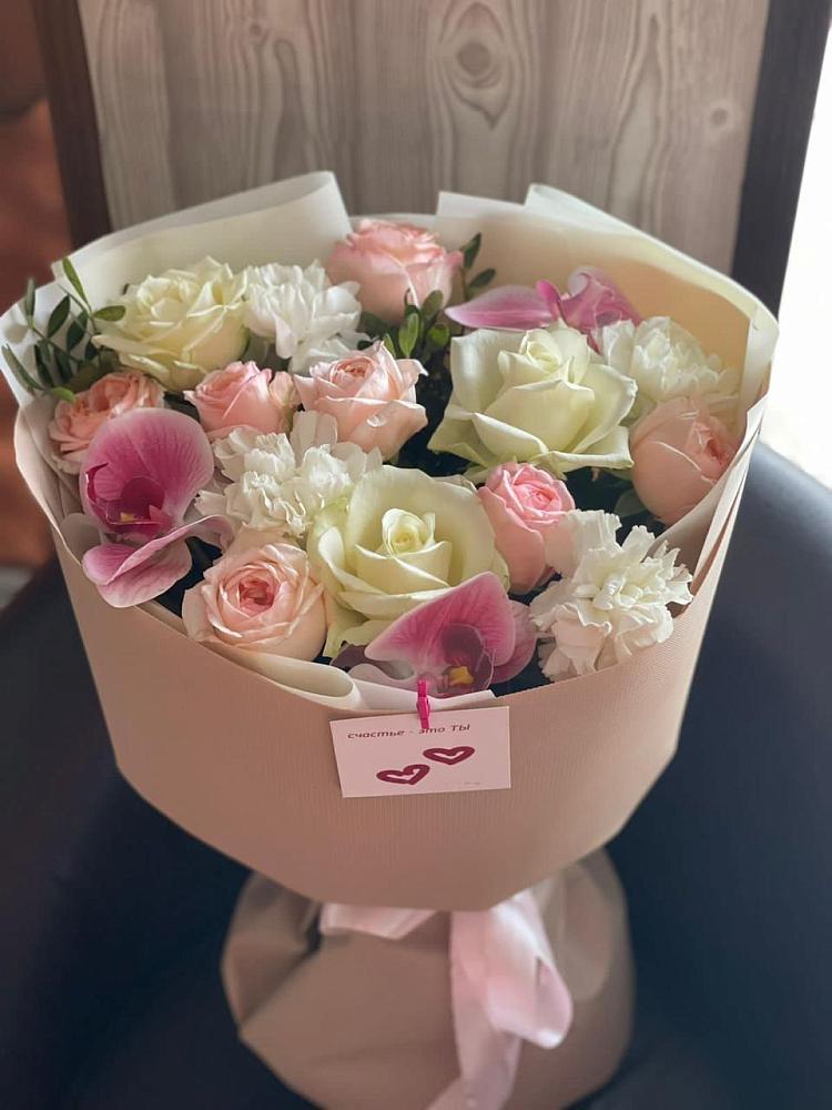 Букет цветов из: Орхидеи, Розы и Гвоздики в Пустошу