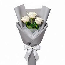 Букет 3 белые розы в Пустошу