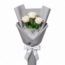 Букет 3 белые розы в Пустошу