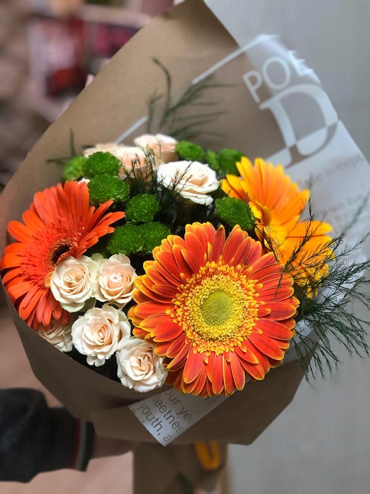 Букет цветов из: Герберы, Хризантемы и Розы в Пустошу