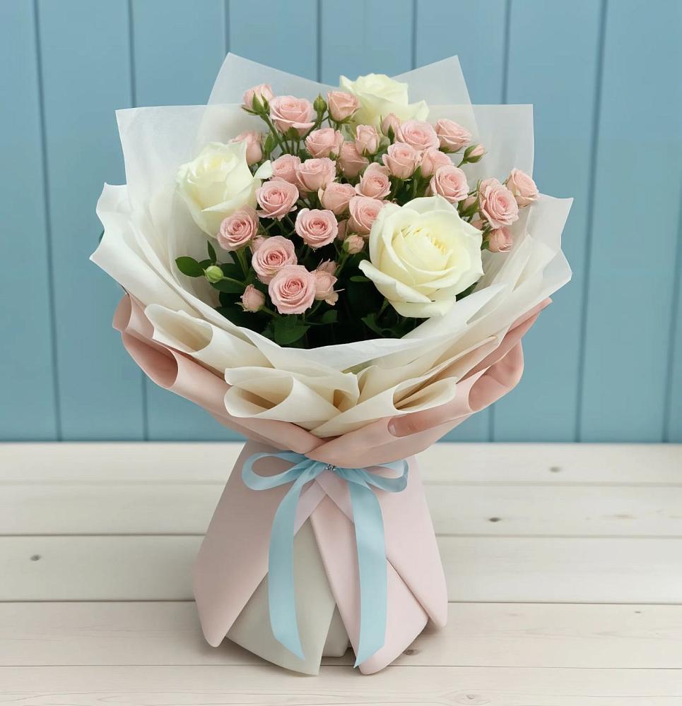 Букет цветов из: Розы в Пустошу