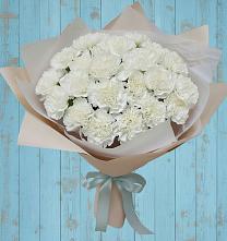 Букет цветов из:  Гвоздики в Пустошу
