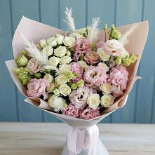 Букет цветов из:  Альстромерии и Розы в Пустошу