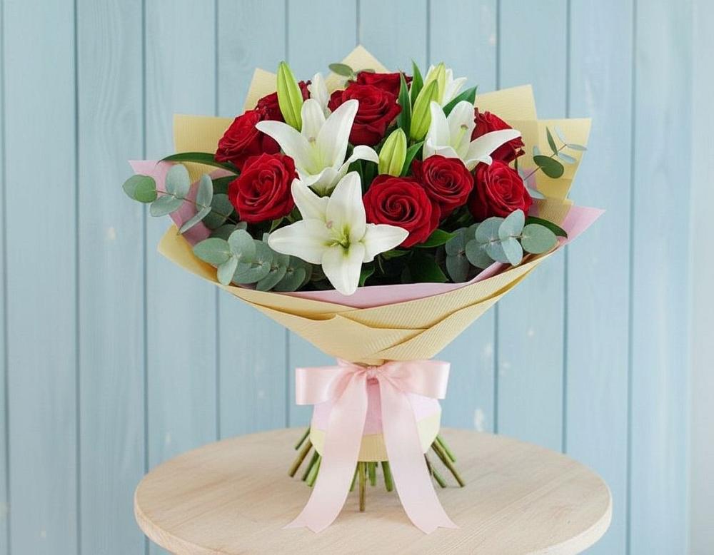 Букет цветов из: Лилии и Розы в Пустошу